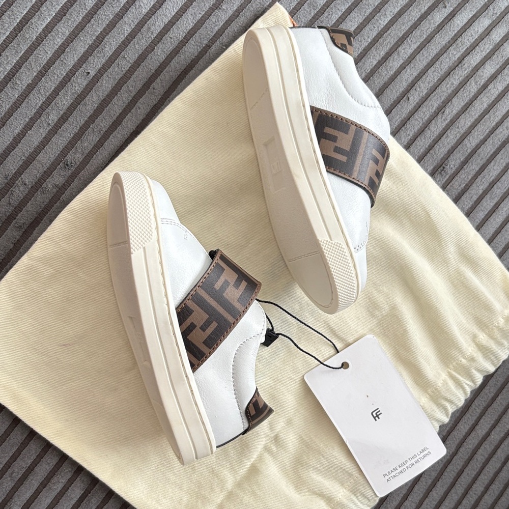 Fendi Kids Sneakers in White with Brown Accents - Picture 4 of 5